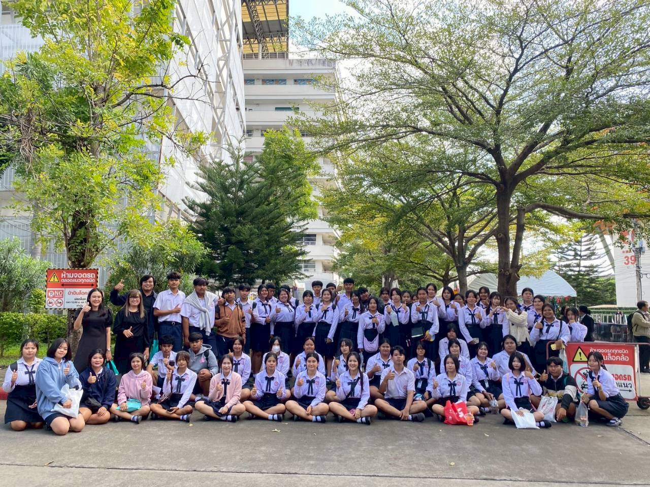 LINE_ALBUM_peid ban mrph.nm  _ mthr.xisan_251114_43.jpg